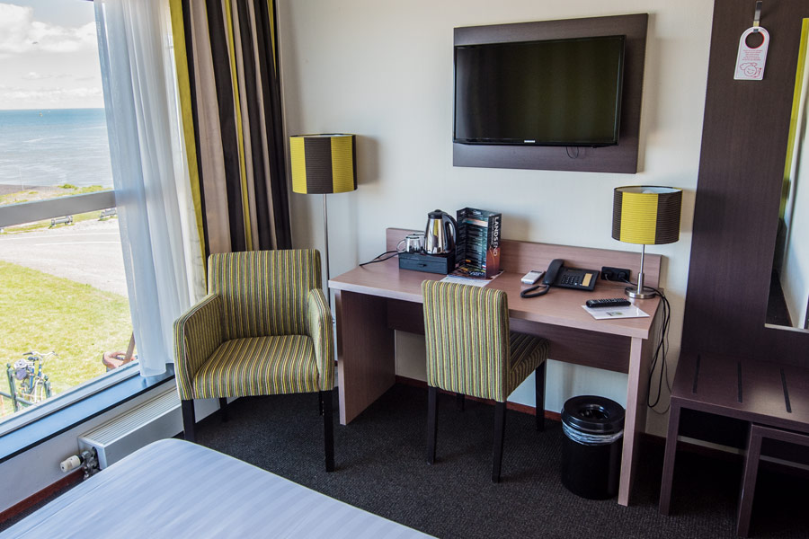 Hotel Lands End Den Helder - Tweepersoonskamer met zeezicht en airconditioning