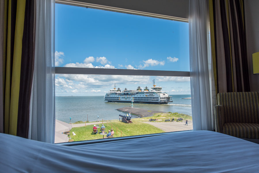 Hotel Lands End Den Helder - Tweepersoonskamer met zeezicht en airconditioning